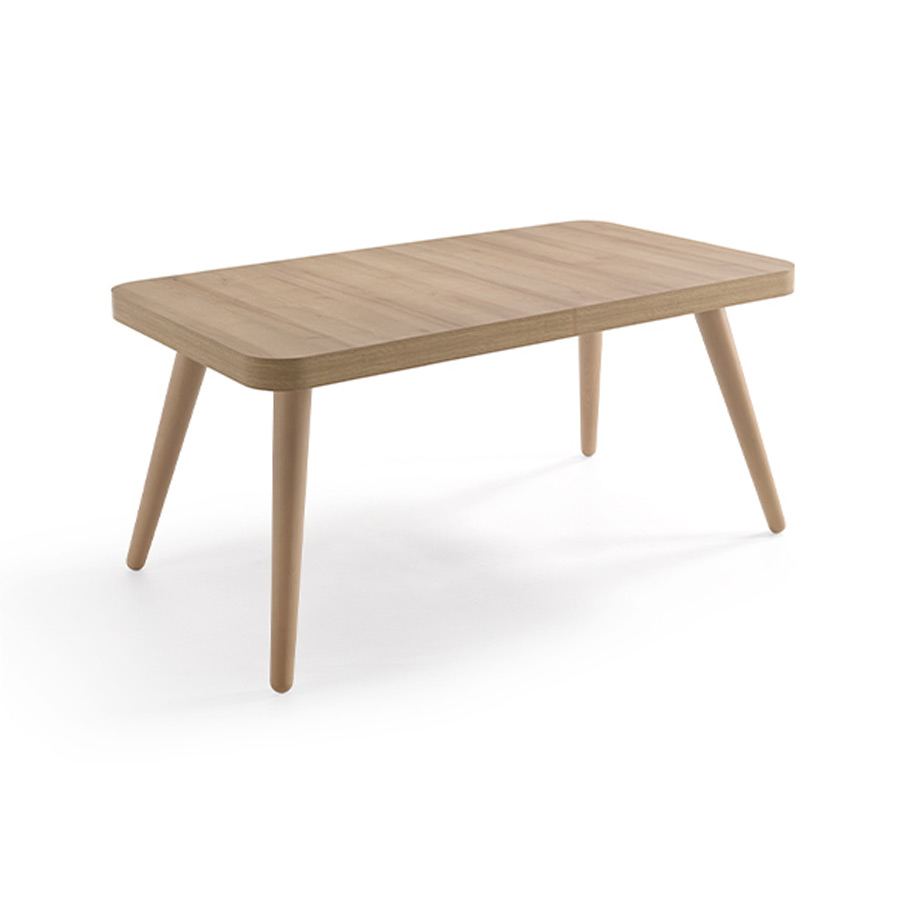 Mesa rectangular extensible Vinca de la firma nacional Pemi fabricada en melamina.