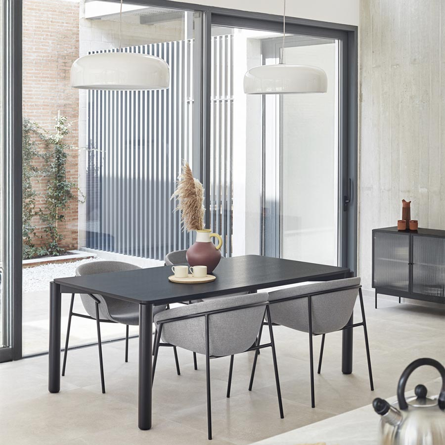 Mesa de comedor Atlas de Teulat integrada en ambiente de comedor