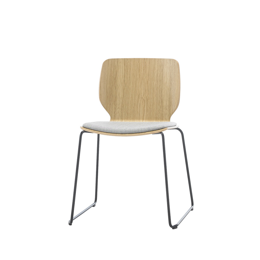 Silla Nim con asiento tapizado de Inclass