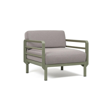 Sillón de terraza Maximo de la firma de diseño italiana Nardi en acabado de estructura cactus y tejido lava.