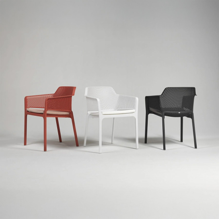 Colección de acabados de la silla Net de la firma de diseño italiana Nardi.