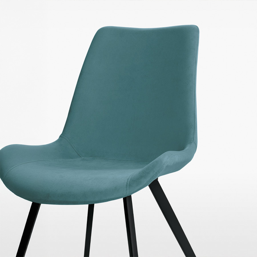 Silla Málaga de la firma italiana Target Point en acabado azul claro y vista detalle.