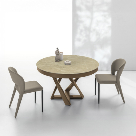 Mesa extensible Cronos de la firma italiana Target Point en acabado arena y vista de ambiente.