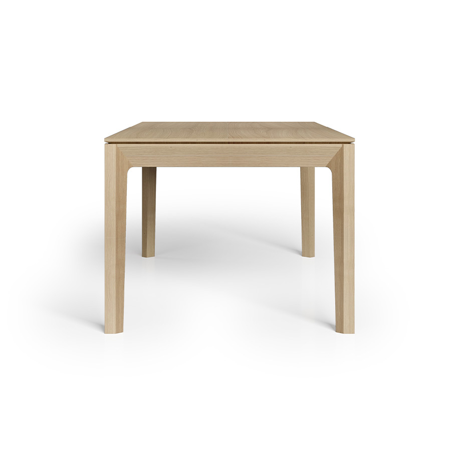 Mesa extensible de comedor modelo  Arleth de Tabula, en acabado roble.