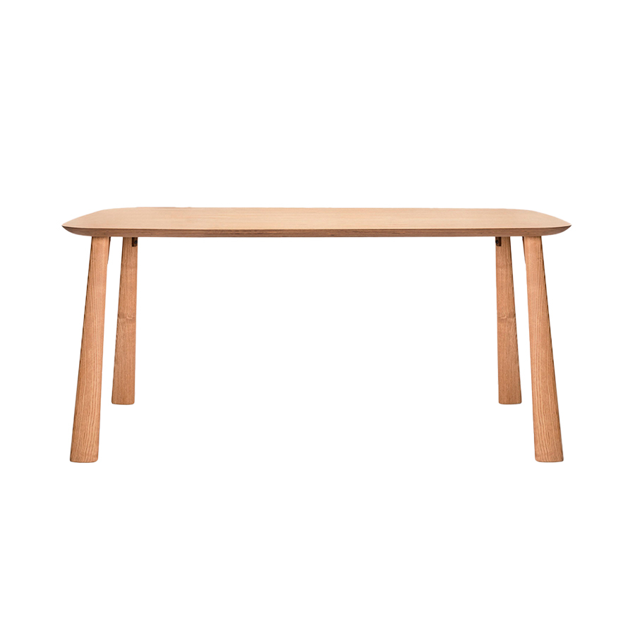 Mesa de comedor fabricada en fresno Mibu de Ondarreta