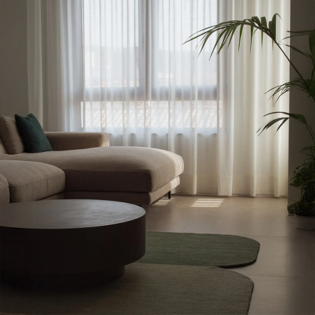 Detalle de la chaiselongue del modelo Altano de Temasdos.
