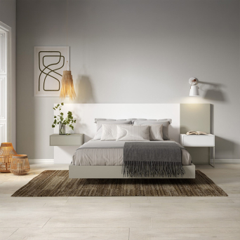 Ambiente de dormitorio Palma con cabecero lacado y dos mesitas de noche, una colgada y otra con patas metálicas