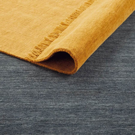 Alfombra Moon | Kuatro Carpets en Muebles Lara