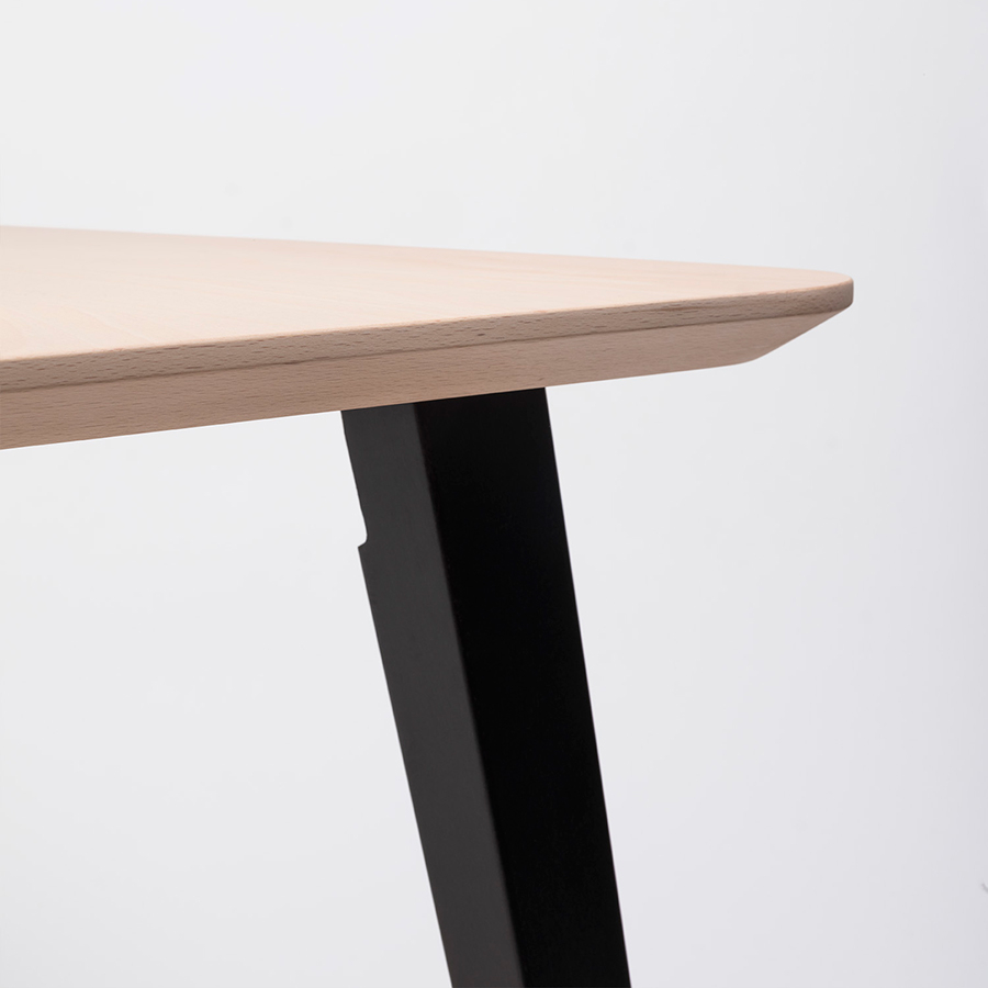 Mesa Bob cuadrada | Mesas en Muebles Lara