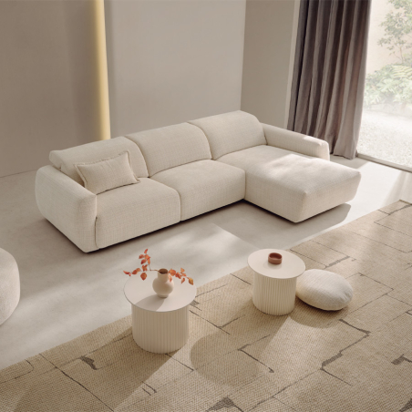 Chaiselongue con dómotica Cielo de 318cm, en vista de ambiente de salón.