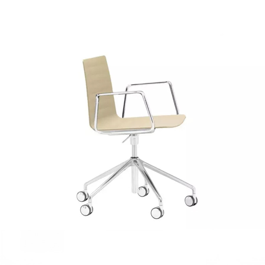 Silla SO1659 de la firma nacional Andreu World