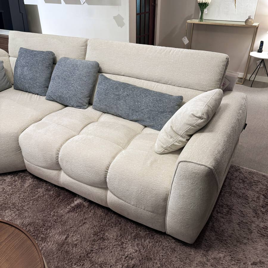 Sofá Zeus de Pedro Ortiz en Muebles Lara