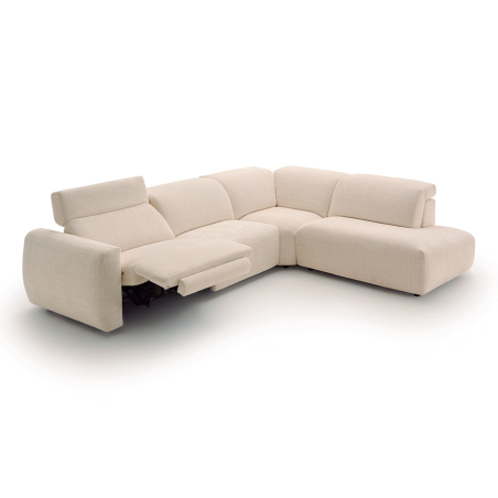 Sofá con diseño rinconera tapizado en Beige de Reyes Ordoñez