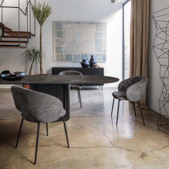 Silla Anime CS2210 de Calligaris, con asiento y respaldo tapizado y patas en metal 2