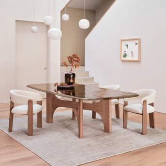 Silla Anthea de Calligaris con patas en madera maciza de fresno y asiento y respaldo tapizado en tela 2