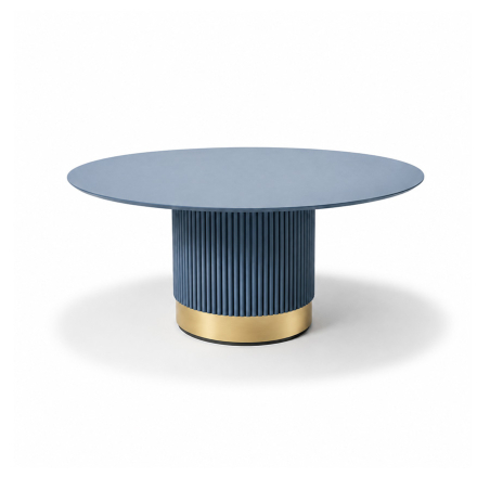 Mesa de comedor Dobos de la firma Encore italia, con base canneté, en lacado azul grisaceo y detalle en oro.