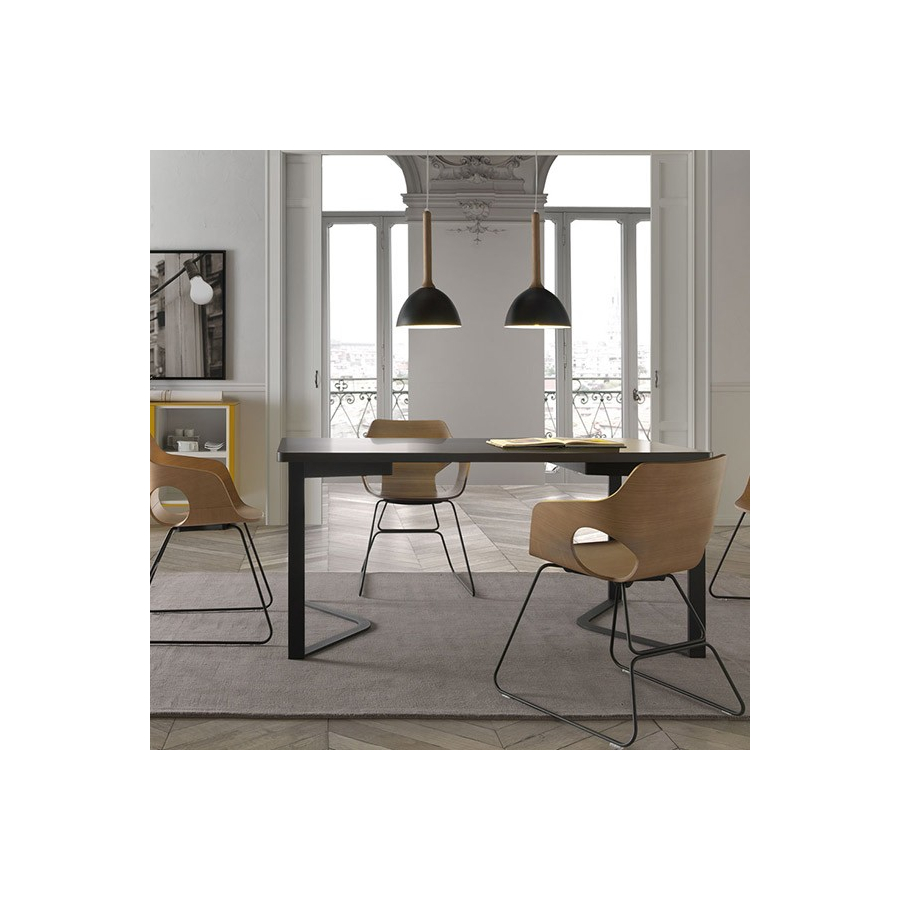 Mesa de comedor Vesta