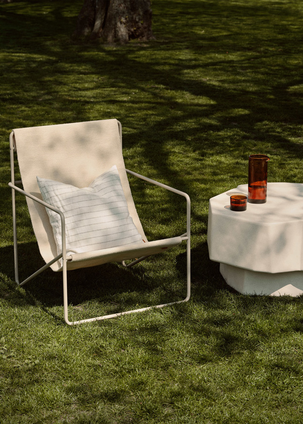 Hamaca desert de Ferm Living en color cashmere.