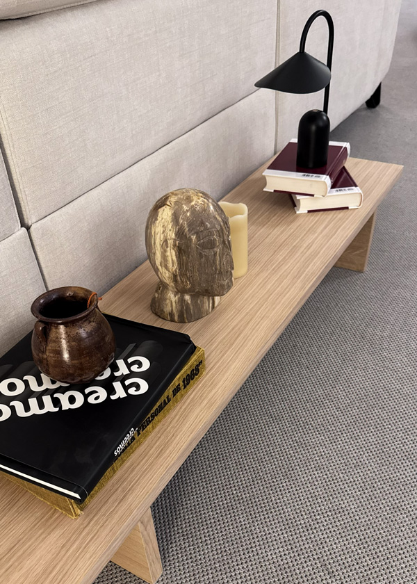 Mesa auxiliar Kona de Ferm Living en tienda Muebles Lara